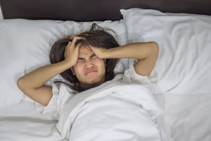 a woman having trouble sleeping, insomnia treatment massachusetts
